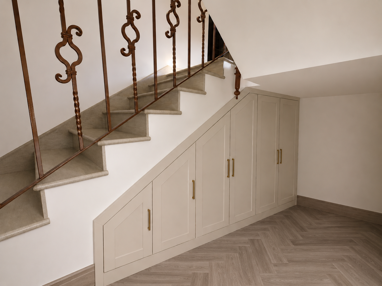 Detalle de escaleras y herrajes a medida